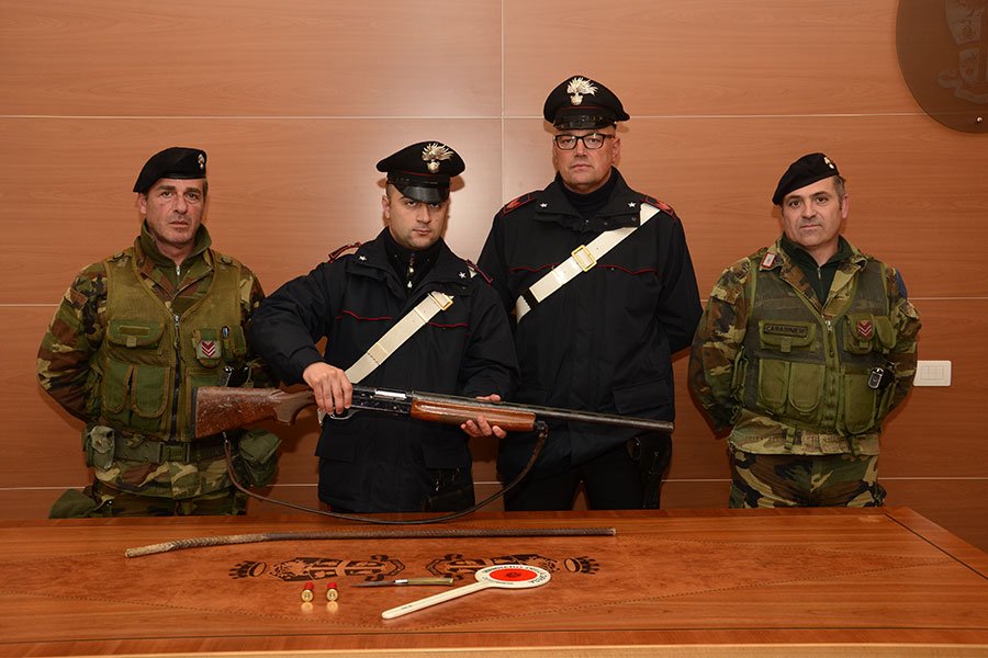 Nuoro, aggredisce i genitori: arrestato