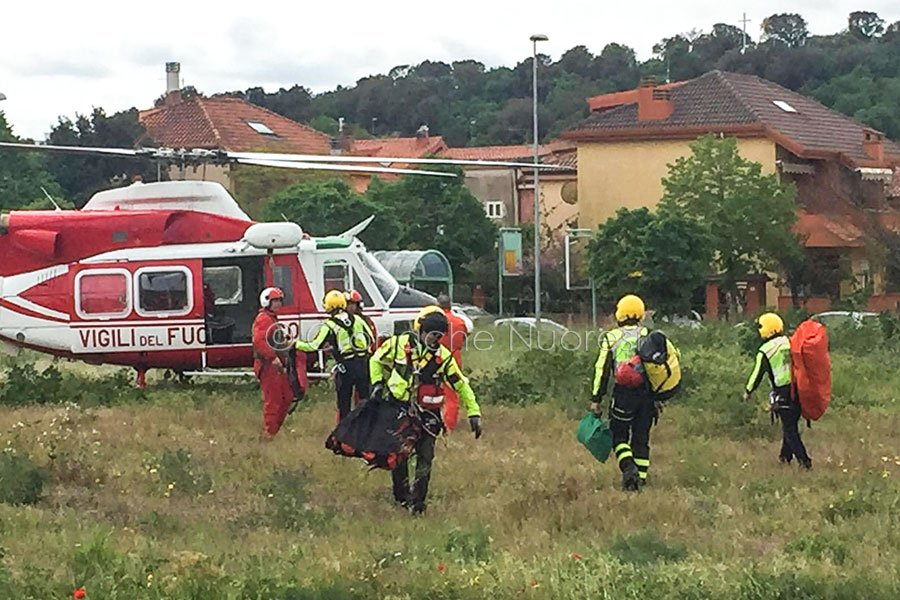 Escursionista milanese si infortuna tra le falesie del percorso “Selvaggio Blu”