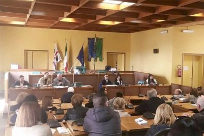 Un momento dell'assemblea di ieri