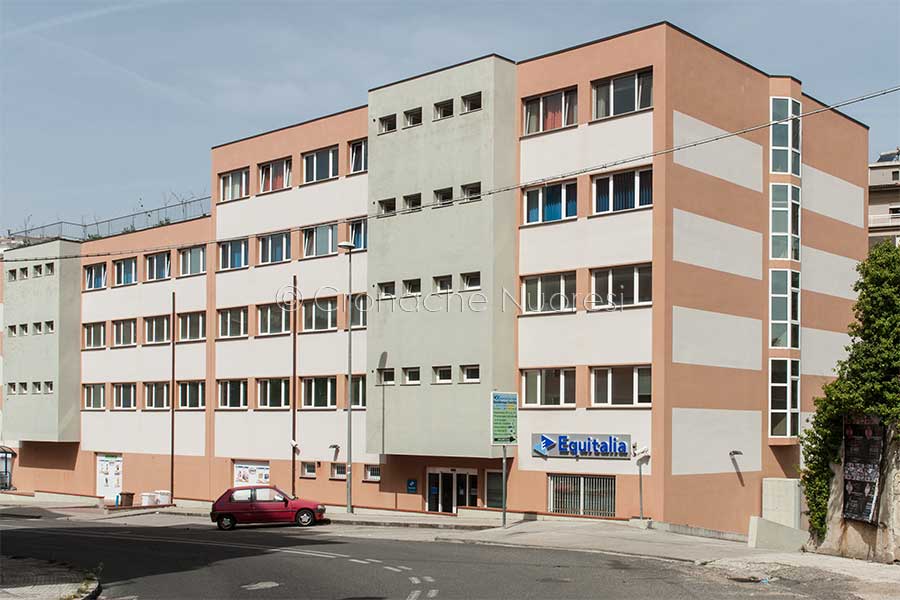 Nuoro. Violenza sugli anziani alla residenza “L’Accoglienza”: gli arrestati in silenzio davanti a Gip