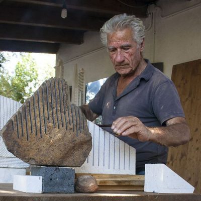 Un ritratto di Pinuccio Sciola (foto Baire)