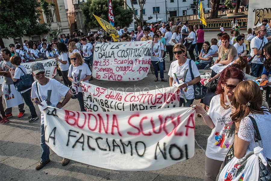 Nuoro: sciopero e proteste dei Cobas della scuola contro prove Invalsi