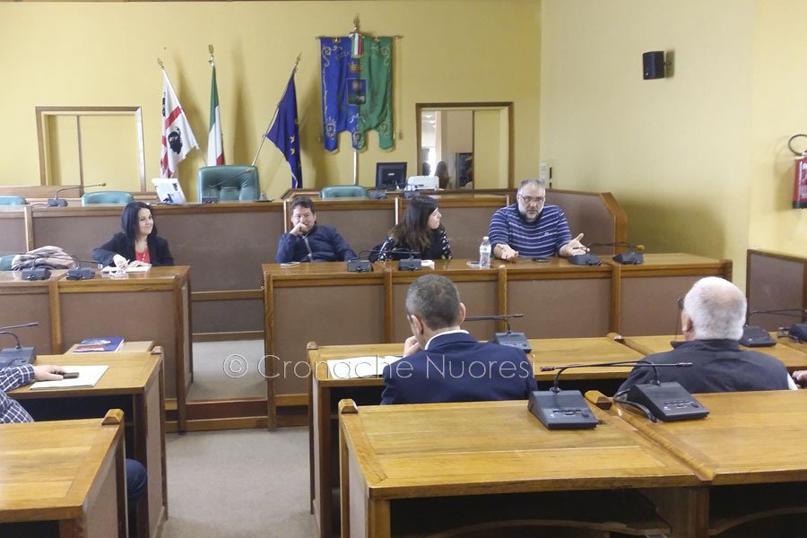 Amministratori e  rappresentanti di categoria uniti  per destreggiarsi nella giungla dei balzelli locali