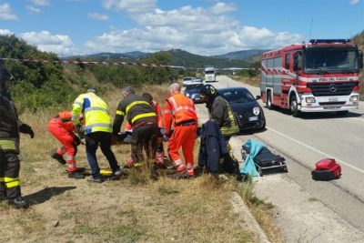 Incidente frontale al bivio di Lula (foto Vigili del fuoco)