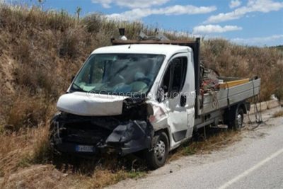 Incidente frontale al bivio di Lula (foto Vigili del fuoco)