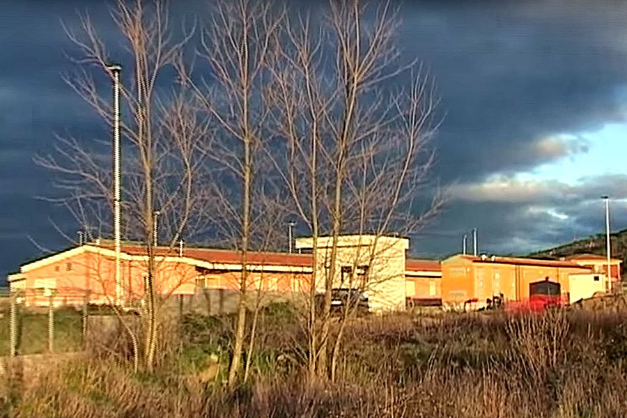 Nuoro. Il Ministro Pinotti conferma: la caserma di Prato Sardo sarà utilizzata dall’Esercito