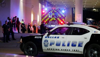 Un'immagine della sparatoria di questa notte a Dallas (foto CNN)