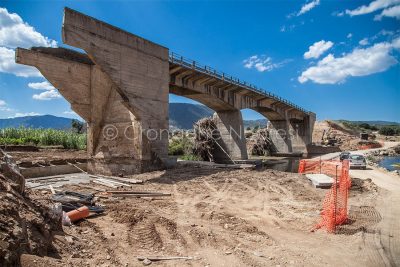 Il ponte di Oloè qualche giorno dopo il crollo (foto S.Novellu)