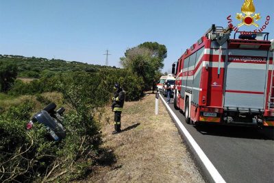 L'auto del 74enne finita in cunetta