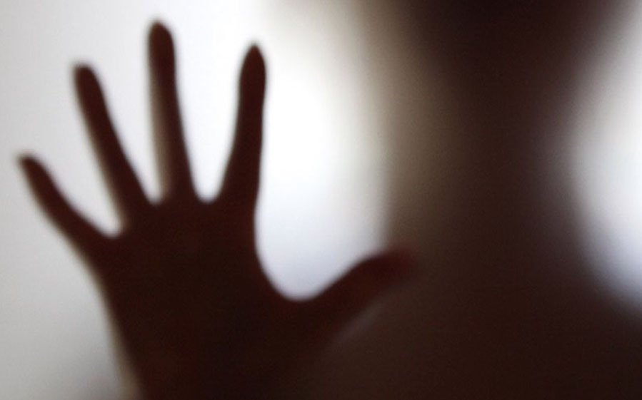 Non si arresta la violenze sulle donne: maltratta l’ex e il figlio di un anno, 40enne allontanato da casa