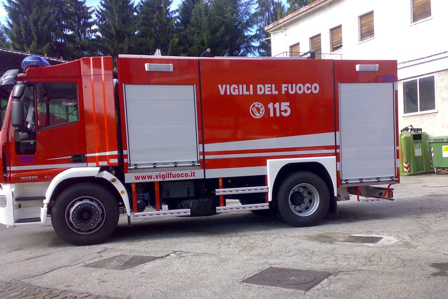 Vigili del fuoco. Manca (M5s): “Parco macchine di Olbia Basa rinnovato e potenziato”