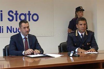 Il capo della Squadra Mobile Michele Chessa e il dirigente del commissariato di Lanusei Leo Cappetta