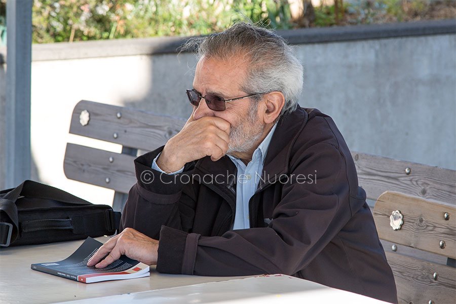 “Nel mare dei luoghi comuni”. Giulio Angioni interviene sui presunti maltrattamenti ai bambini in Barbagia