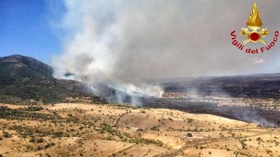 L'Incendio nelle campagne tra Bolotana e Illorai