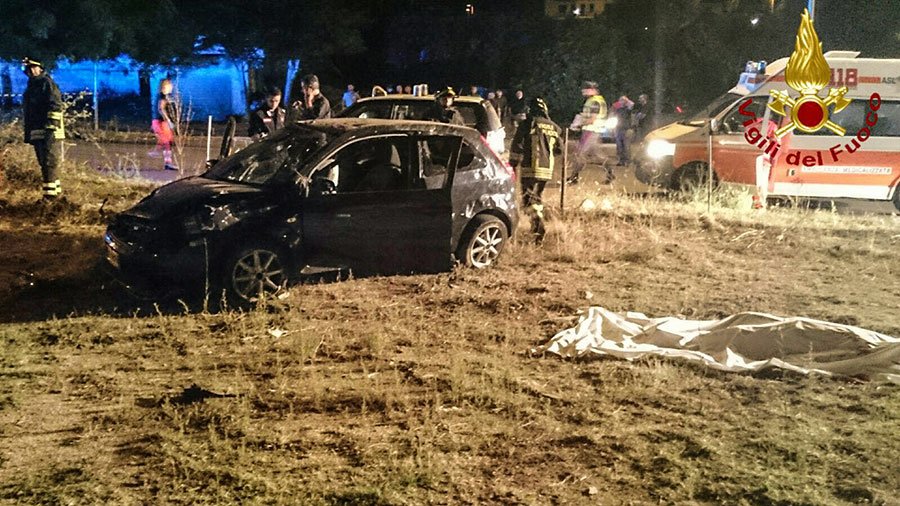 Esce di strada e viene sbalzato dall’auto: 36enne muore sul colpo