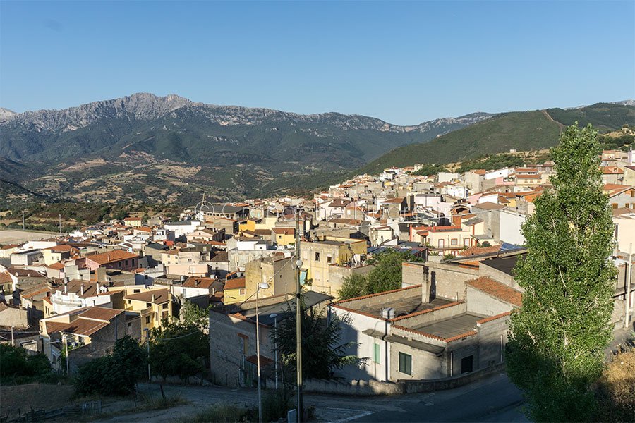 Orgosolo. 39 nuovi casi di positività al Covid. Il sindaco chiude le scuole e raccomanda prudenza