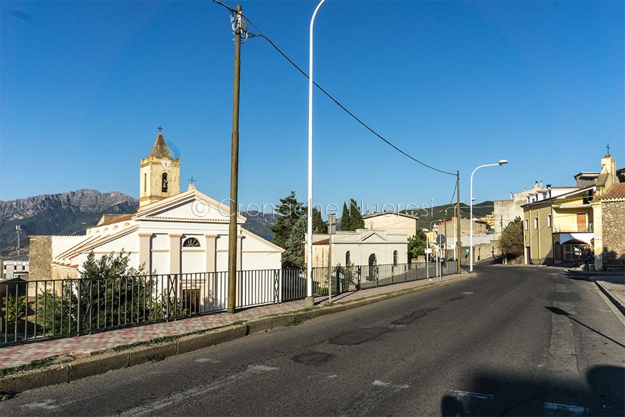 Orgosolo: gomme squarciate e colpi di arma da fuoco contro la Punto di una società