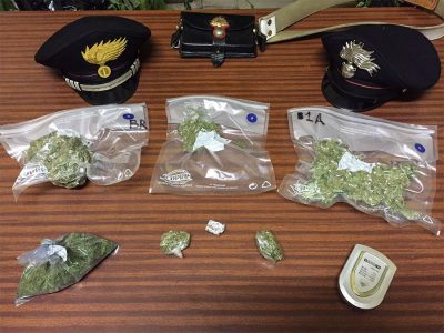 Una parte della droga sequestrata