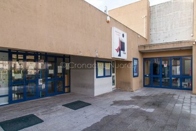 L'ingresso alla Biblioteca Satta (foto S..Novellu)