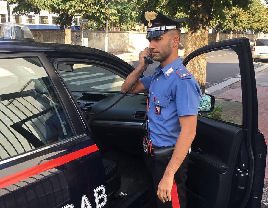 48enne in manette per violenza sessuale, atti sessuali con minorenne e atti osceni