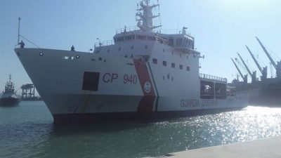 La Dattilo con i 931 profughi sbarcata oggi a Cagliari