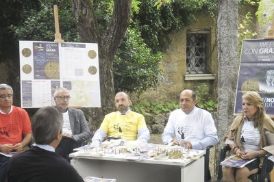 La presentazione dell'evento nella casa di Grazia deledda (foto Michele Pintore)