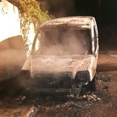 La Fiat Doblò rubata data alle fiamme a Sarule