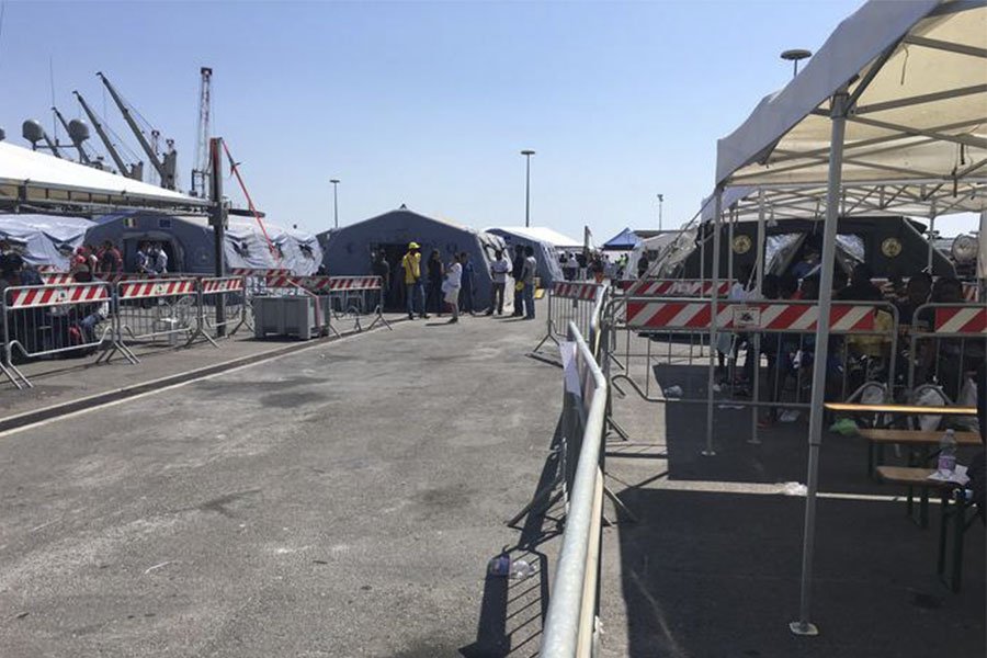 Emergenza migranti: in arrivo domani mattina in Sardegna altri 900 profughi