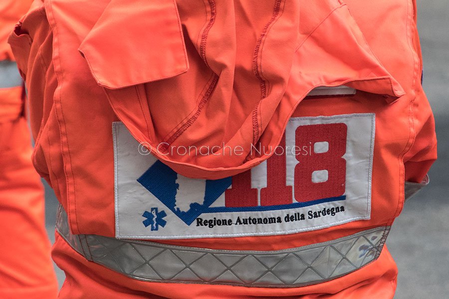 Auto vola da un cavalcavia: morto un 23enne di Alà dei Sardi