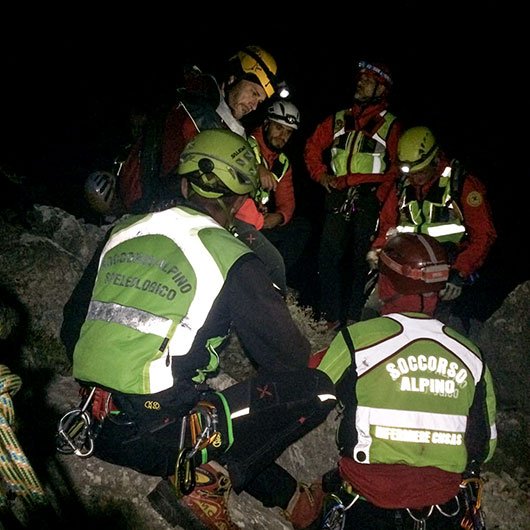 Oliena: cinque arrampicatori in difficoltà recuperati all’alba dal Soccorso Alpino