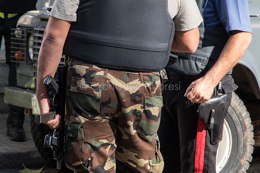 Arzana. Operazione antidroga dei Carabinieri: quattro arresti dopo una fuga sui tetti