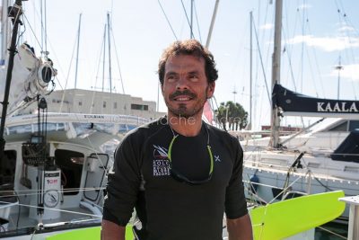 Cagliari. Gaetano Mura alla partenza per il giro del mondo in solitaria (foto S.Novellu)