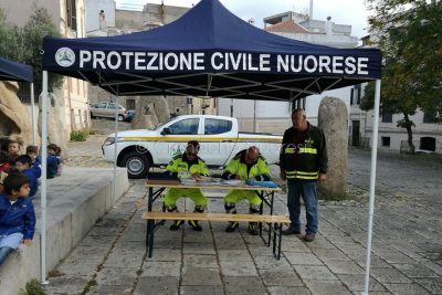 Esercitazione antincendio in piazza Satta