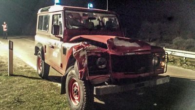 Il fuoristrada VVF dopo l'incidente