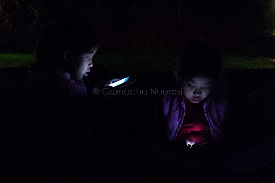 Pedofili e foto shock: i maggiori timori degli adolescenti in rete