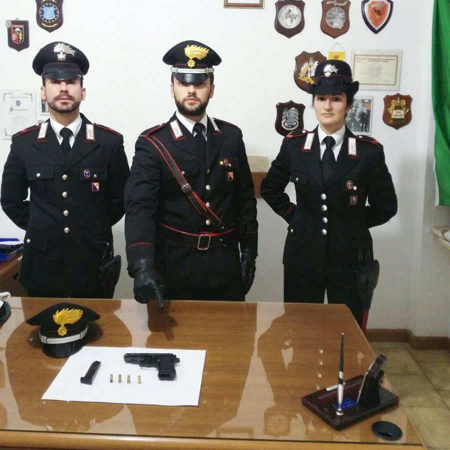 Nascondeva in casa un’arma clandestina, arrestato un 55enne