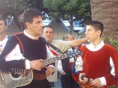 Tonino Puddu alla chitarra