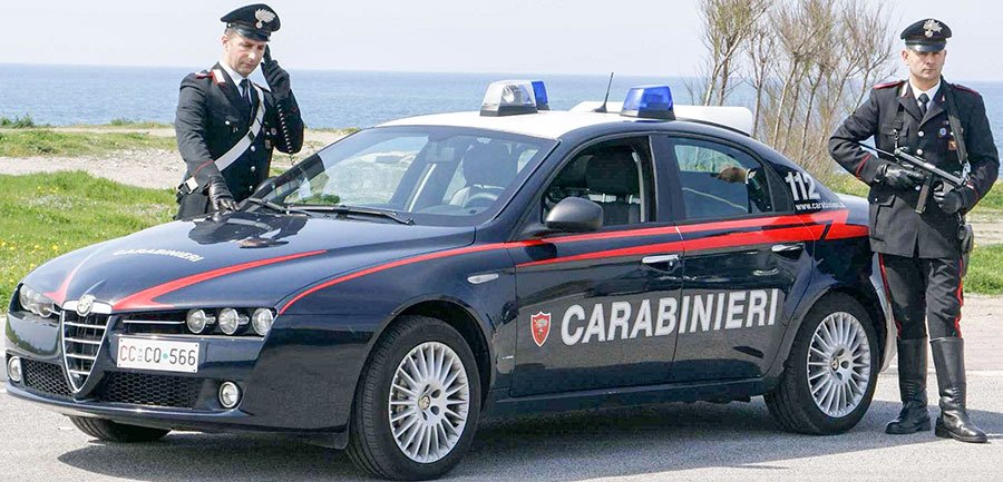 Poche ore dopo il furto, i Carabinieri ritrovano una moto rubata