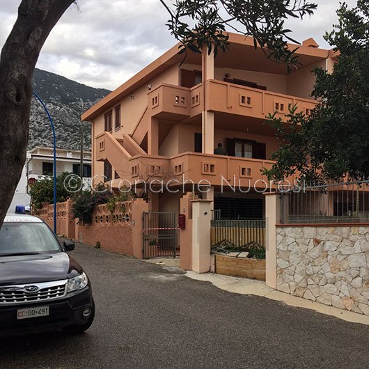 Muore carbonizzato per le fiamme sprigionate da un termocamino