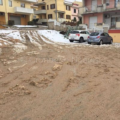 Nuoro, via Milano invasa dal fango