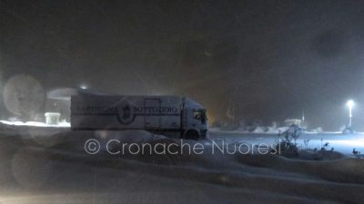 Tir bloccati sulla Statale 389 (foto S.Satta)