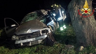 La Opel Corsa dopo l'incidente di Orani