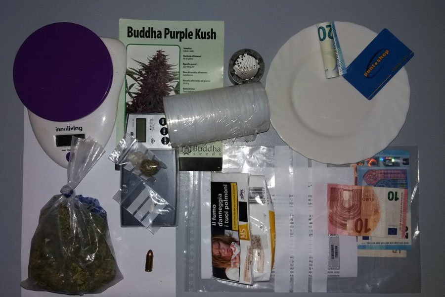 Nuoro. Sorpresi con marijuana e cocaina: coppia in manette