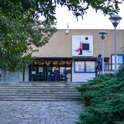 L'ingresso alla Biblioteca Satta (foto S.Novellu)