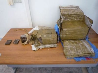 Una parte della droga sequestrata