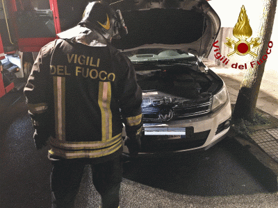 La Volkswagen Tiguan incendiata a Nuoro