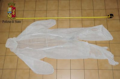 La tuta da imbianchino utilizzata nella rapina