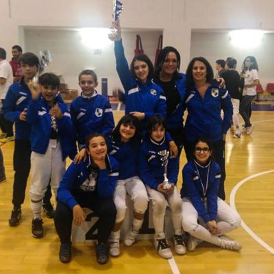 Atleti e allenatori del Club Scherma Nuoro