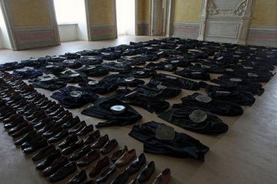 Installazione di Kunellis al Catello di Rivoli - Torino