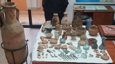 I reperti archeologici sequestrati dalla Guardia di Finanza